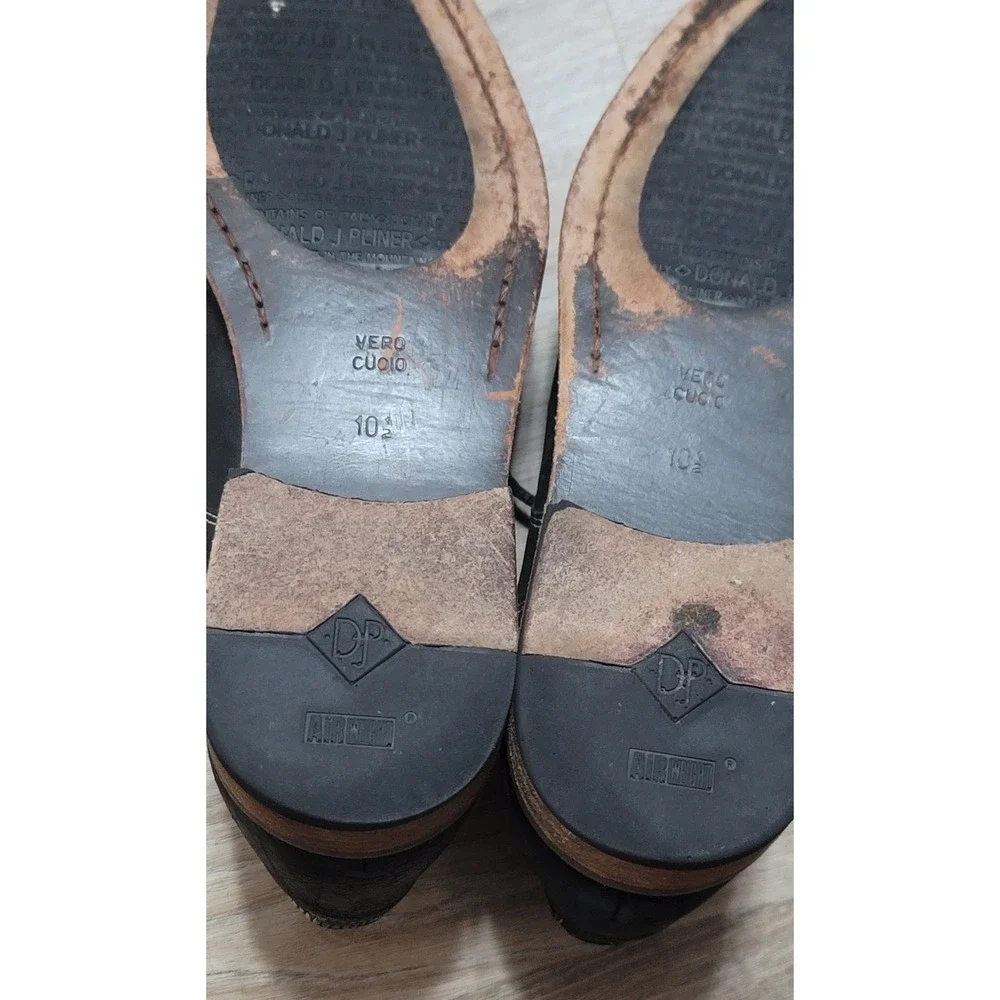 Donald J Pliner Men's Conan Black Nubuck‎ Leather Chukka Boots Size 10.5 M